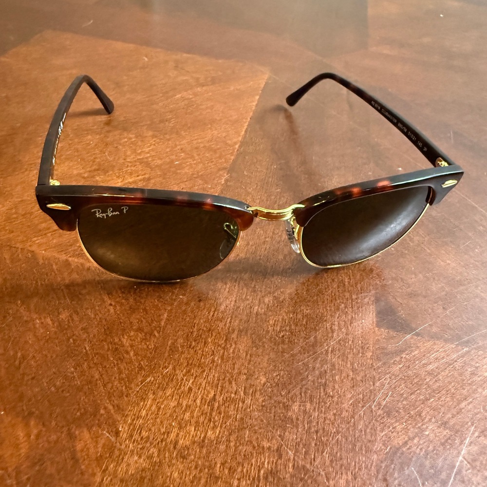 Ray-Ban RB 3016 Clubmaster Polarized Tortoise Gold Sunglasses 51-21 145 3P